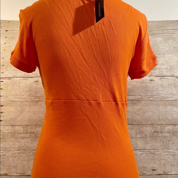 NWT Express Sexy Basic Tee Size Large - Picture 3 of 6
